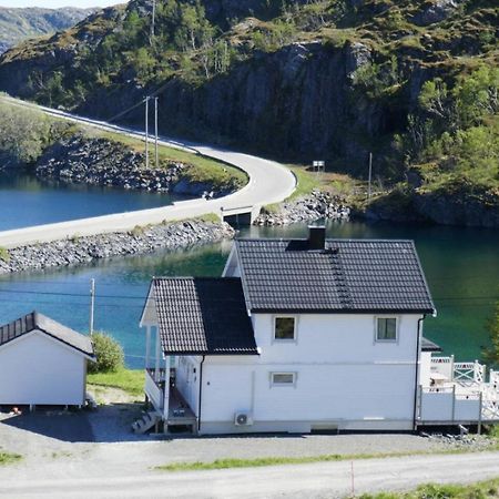 Seafront Holiday Home Close To Reine, Lofoten Sund  Экстерьер фото